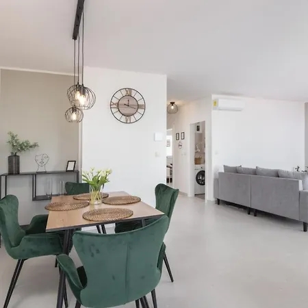 Apartment Marnja *