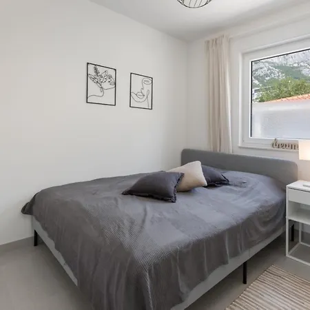 Apartment Marnja *
